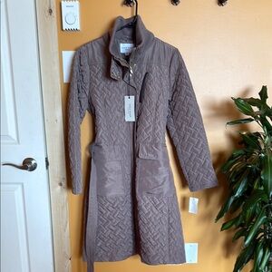 ✨NWT✨Cole Haan Quilted Trench Coat, size Medium
